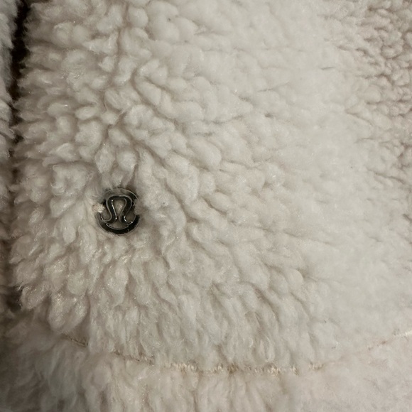 Lululemon Sherpa Jacket - Picture 4 of 4